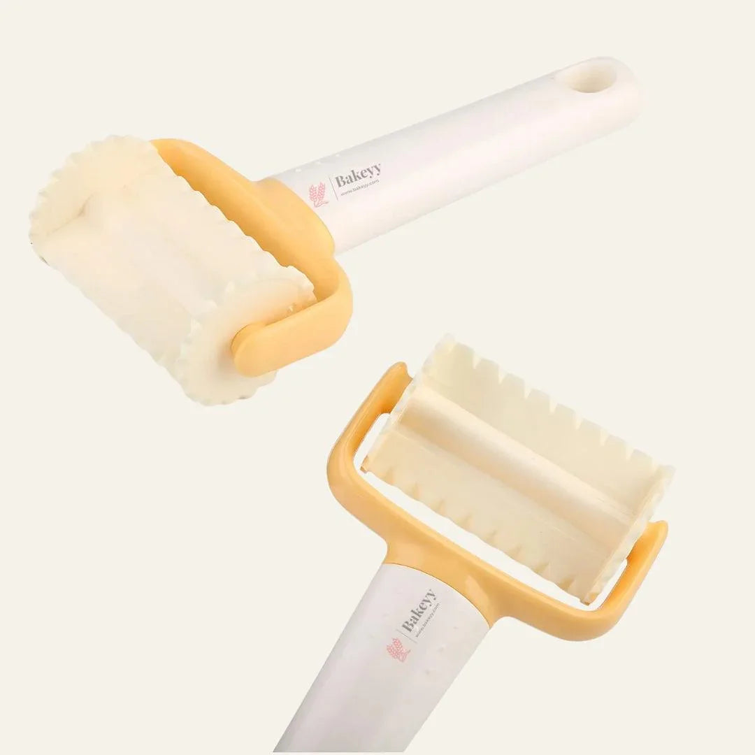 Hand Push Rolling Pin |Fondant, Cookie, Puff Pastry, Biscuit, Ravioli Cutter| 1 Piece - Bakeyy.com - India - Hand Push Rolling Pin |Fondant, Cookie, Puff Pastry, Biscuit, Ravioli Cutter| 1 Piece - Default Title