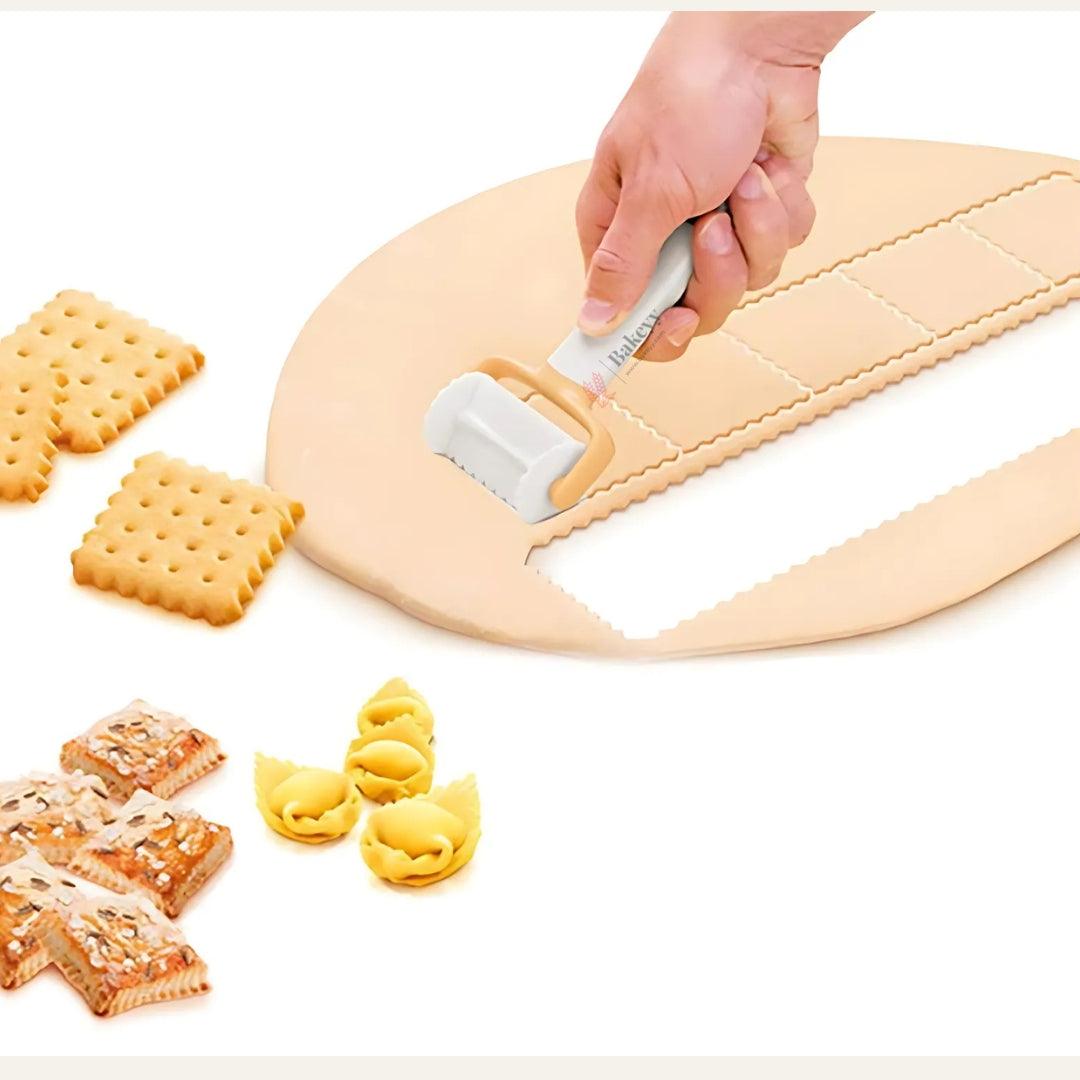 Hand Push Rolling Pin |Fondant, Cookie, Puff Pastry, Biscuit, Ravioli Cutter| 1 Piece - Bakeyy.com - India - Hand Push Rolling Pin |Fondant, Cookie, Puff Pastry, Biscuit, Ravioli Cutter| 1 Piece - Default Title