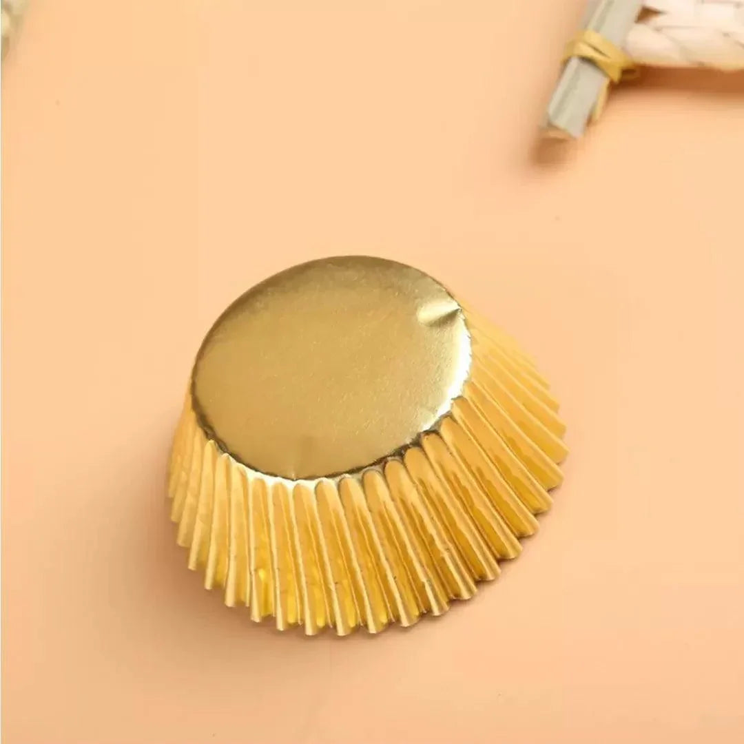 7-cm-gold-colour-cupcake-liners-or-500-pcs-or-baking-cup-bakeyy-com-2 - Bakeyy.com