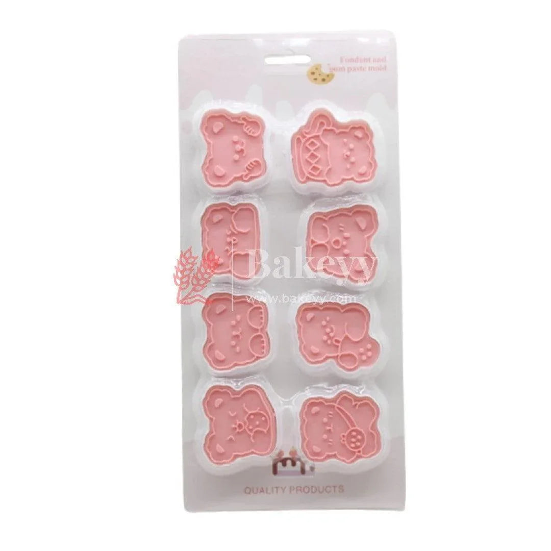 8-cookie-cutters-children-s-3d-fondant-biscuit-cutters-cookie-cutters-hand-press-cookies-cutter-reusable-cookie-mould-for-children-teedy-bear-bakeyy-com-2 - Bakeyy.com