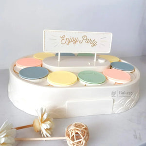 ConveyorDessertDisplaystandRotating_1 - Bakeyy.com