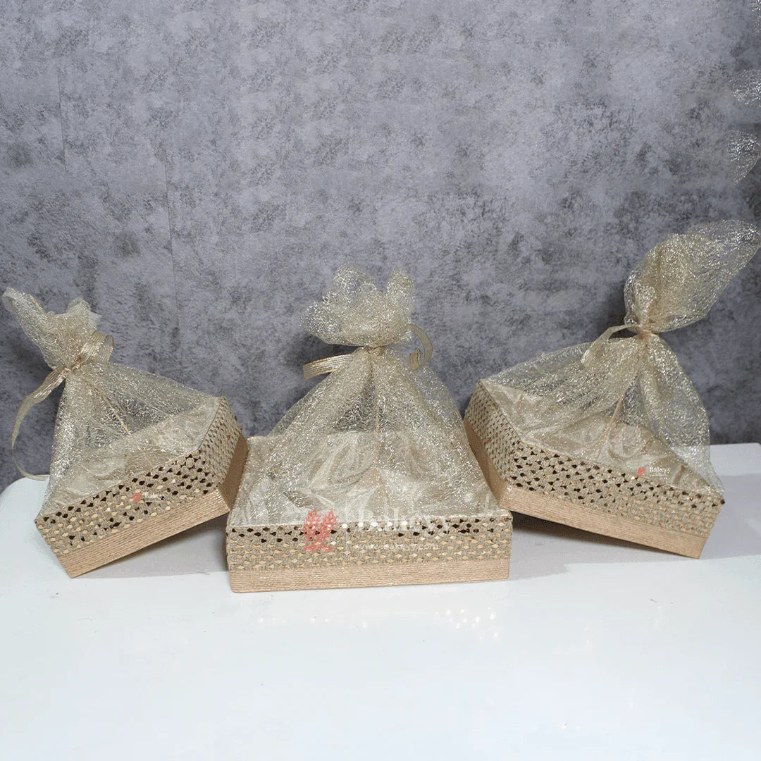 Erratic_Golden_Square_Woven_Hamper_-_Elegant_Gifting_Basket_-_first_image_-_bakeyy.com - Bakeyy.com