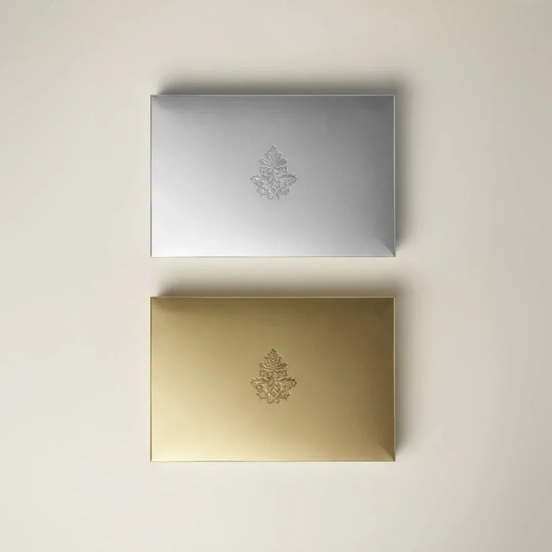 LuxuryFlexibleChocolateGiftBoxwithGoldTray24CavityFestive_WeddingPackagingPackof10_4 - Bakeyy.com