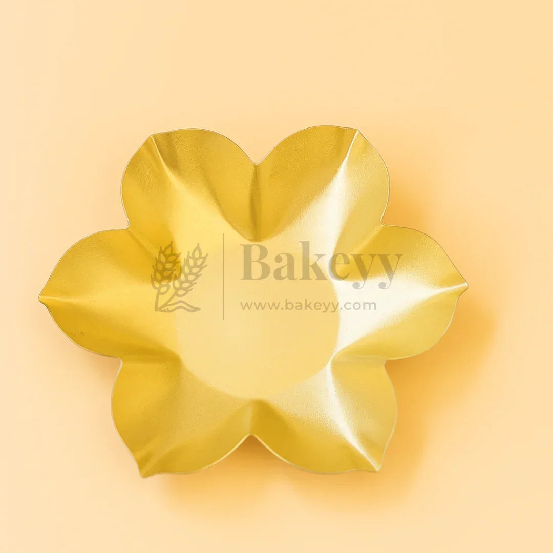 9 cm | 6 Petal Flower-Shaped Metal Plate Diya | 1 Piece
