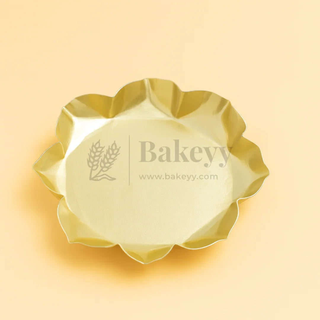 12 cm | 8 Petal Flower-Shaped Metal Plate Diya | 1 Piece