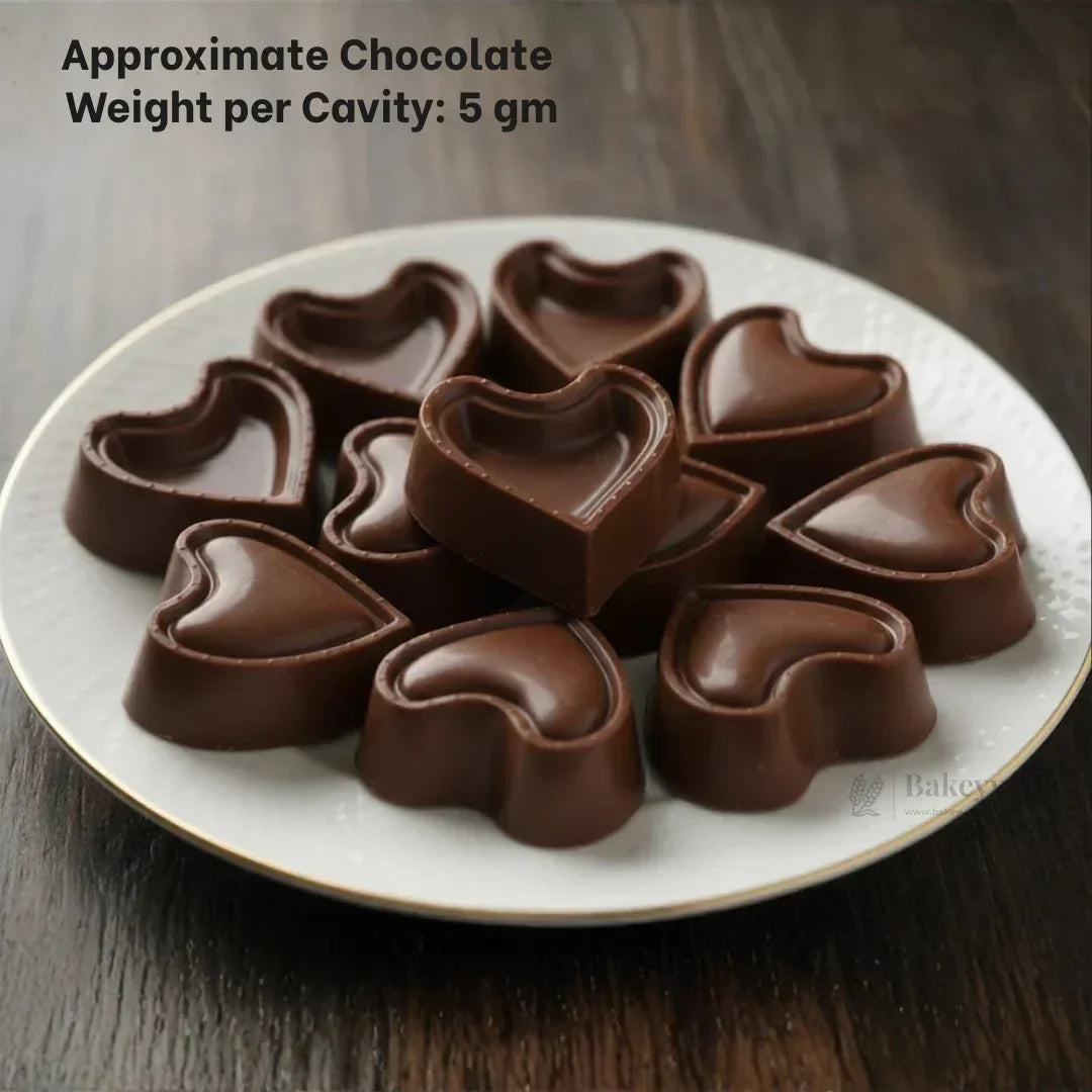 Mould558-HollowLoveHeartChocolateMouldTrayBakingAccessoriesPlasticChocolateMouldPartyFavorMouldPackof1_3 - Bakeyy.com