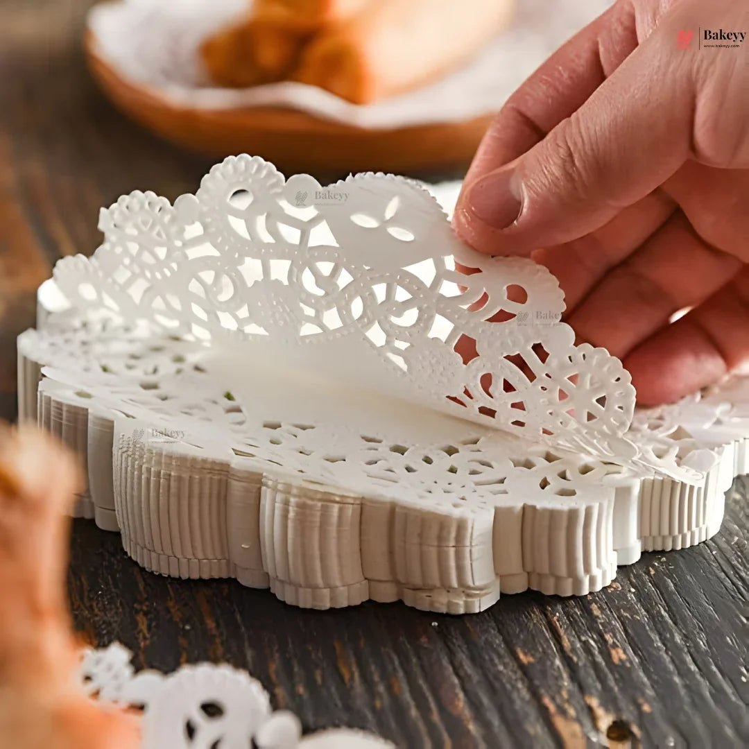 Paper_Doilies_Round_Decorative_Dolly_Paper_Placemats_for_Desert_4 - Bakeyy.com