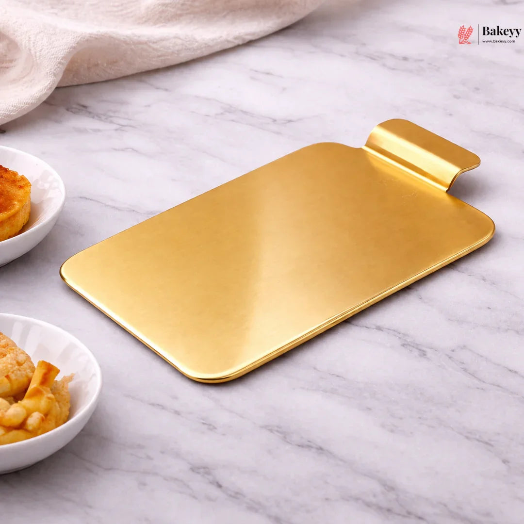 Rectangle_Pastry_Base_Gold_Finish_Plastic_Dessert_Display_Base - Bakeyy.com