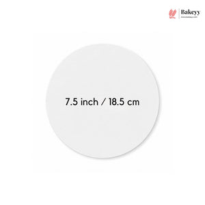 Round white plate with measurements 7.5 inch / 18.5 cm and Bakey brand logo on a white background