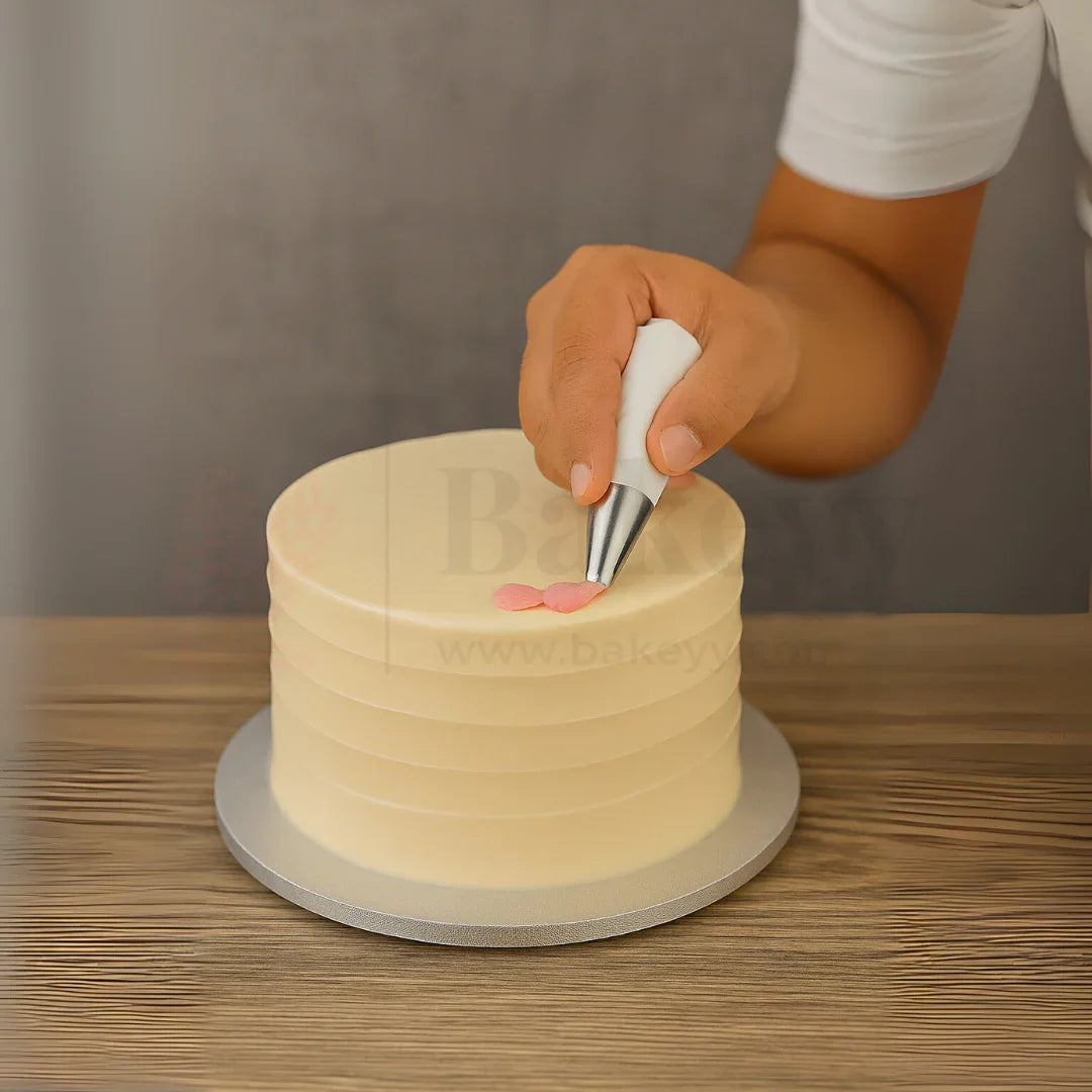 Small Nozzle No.18 – Stainless Steel Piping Tip for Cake Decoration