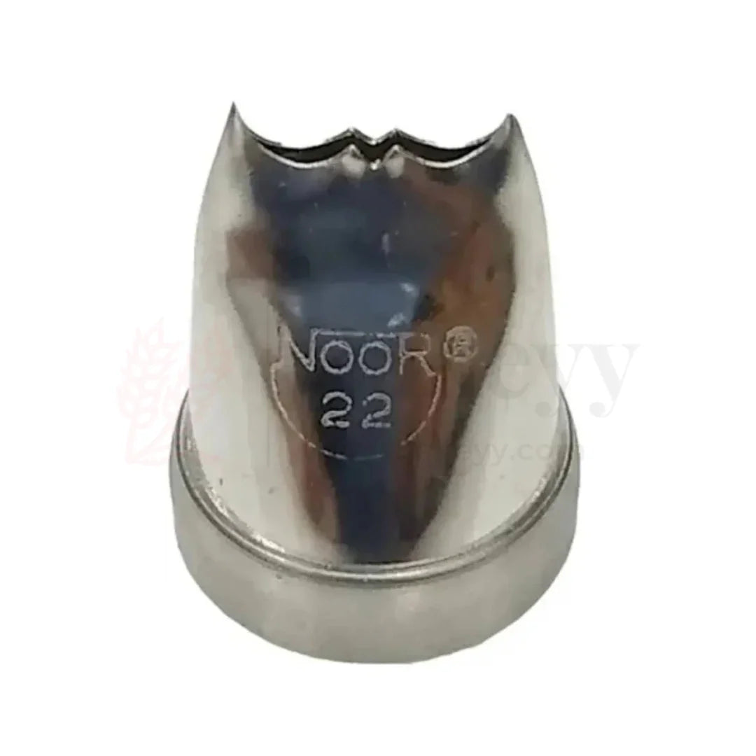 Small Nozzle No.22 – Stainless Steel Piping Tip for Cake Decoration