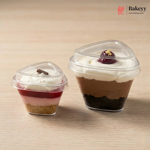 Triangular_Dessert_Container_with_Lid2 - Bakeyy.com