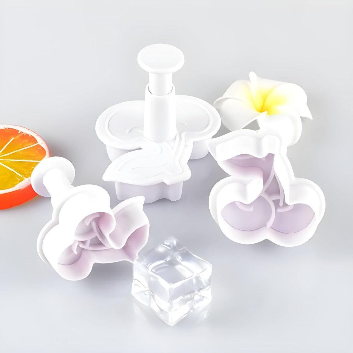 3PCS Cherry Plunger Cookie Cutters Cake Decorating Tools DIY Cookie Molds - Bakeyy.com - India - 3PCS Cherry Plunger Cookie Cutters Cake Decorating Tools DIY Cookie Molds - Default Title