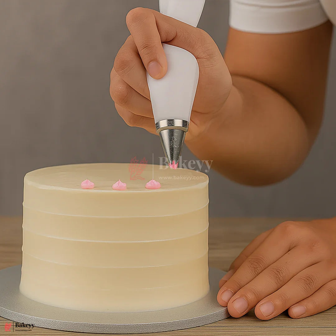 Small Nozzle No. 33 – Stainless Steel Flower Piping Tip for Cake Decoration