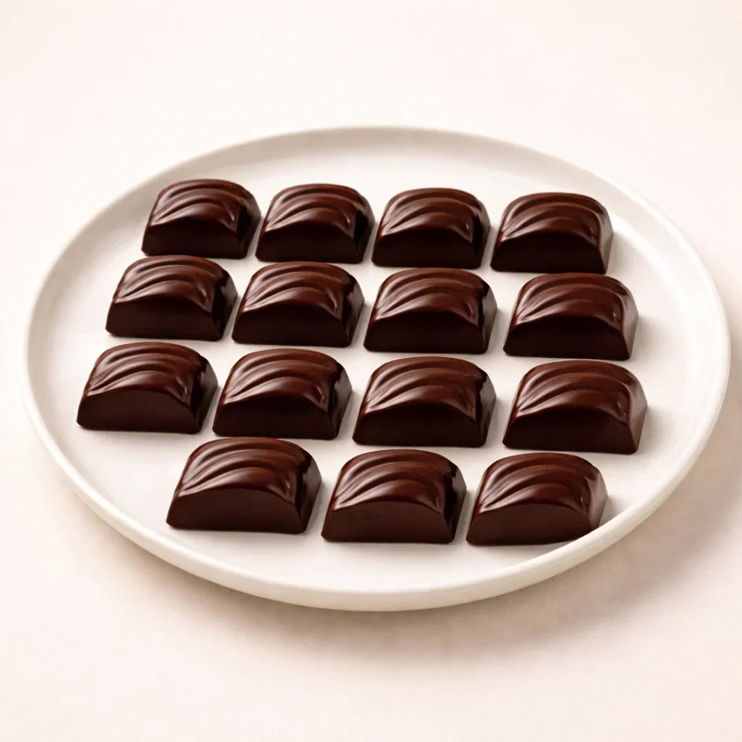 14CavityCurvedBarChocolateSiliconeMould - Bakeyy.com