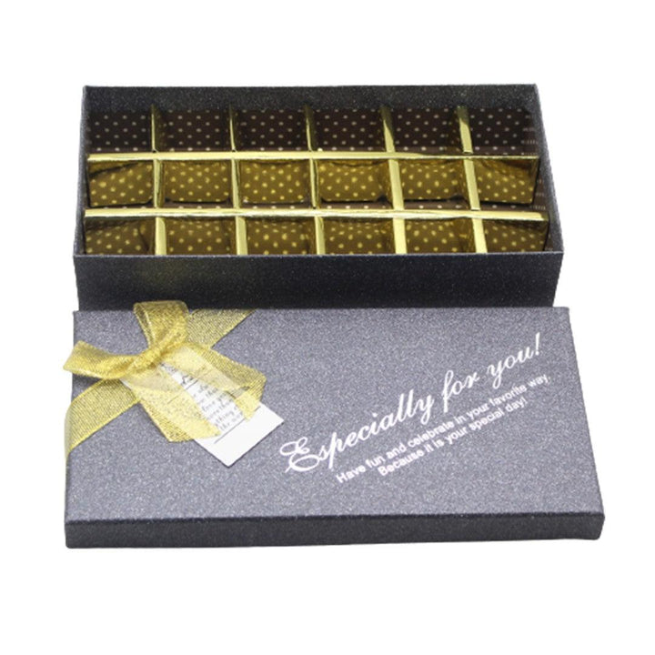 18 Cavity Hard Chocolate Box | Black Glitter - Bakeyy.com
