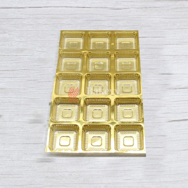 5 X 3 CAVITYGOLDEN TRAY (PACK OF 50) - Bakeyy.com