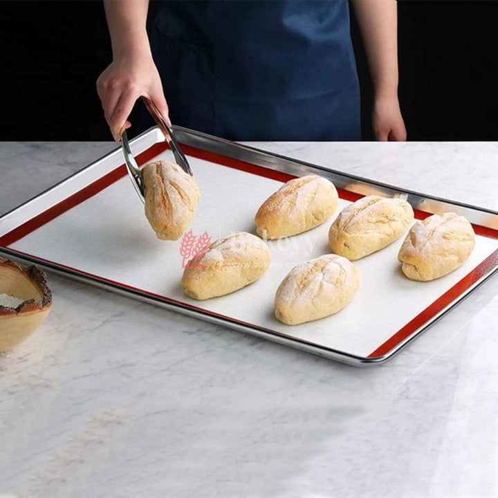 Reusable Silicone Baking Mat, Nonstick Liner for Oven Cookie Sheets, Heat Resistant, No Oil Greasing Needed, Easy to Clean, Kitchen Essentials - Bakeyy.com