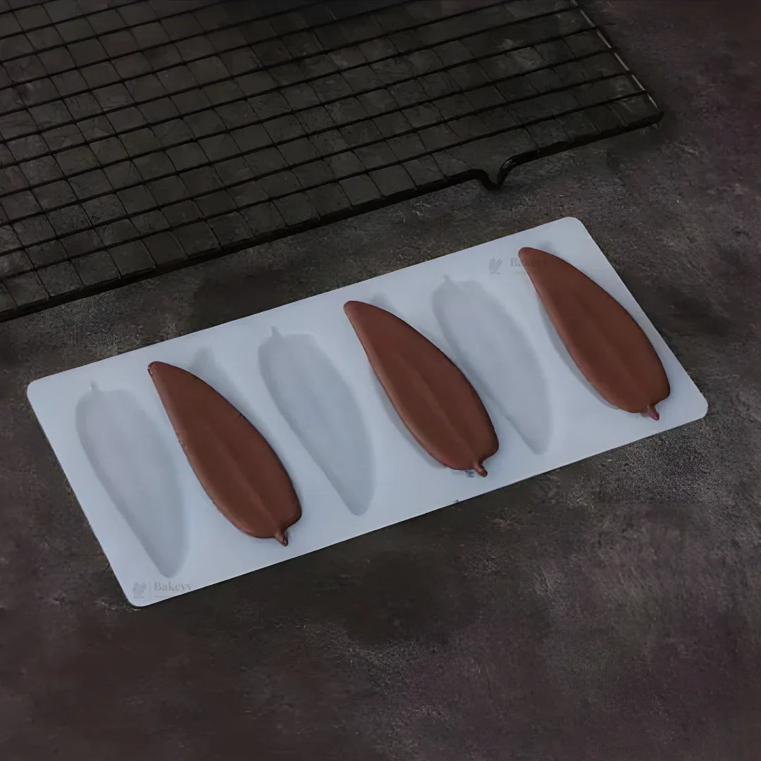 5_Cavity_Leaf_Petal_Silicone_Mould_3 - Bakeyy.com