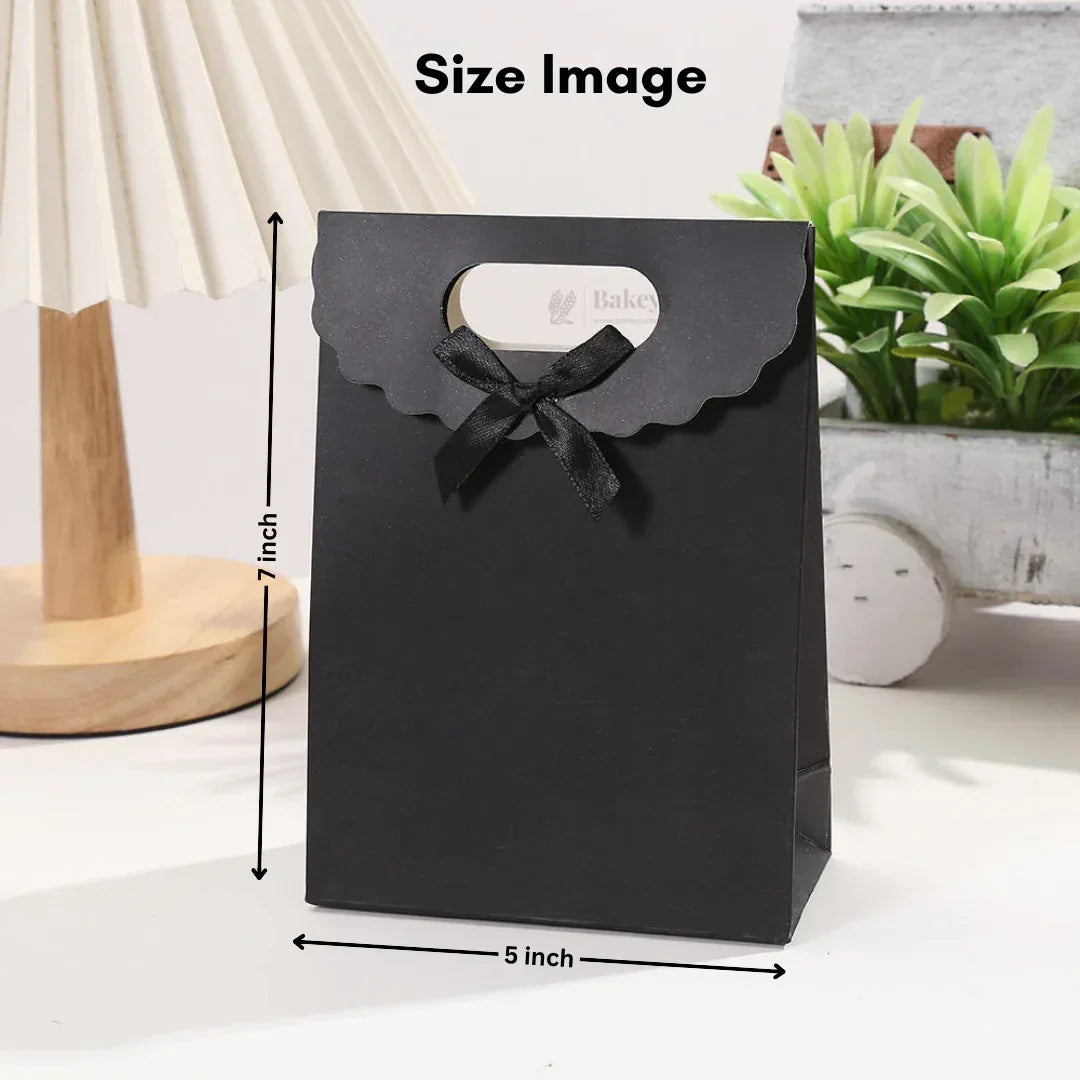 5x7_Inch_Plain_Paper_D_Cut_Bags_Elegant_Gift_Bags_with_Ribbon_Pack_of_12_2 - Bakeyy.com