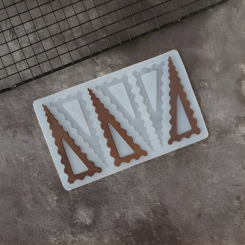 6 Cavity Scalloped Triangle Frame Silicone Mould | Decorative Open Center Design | Pack of 1 