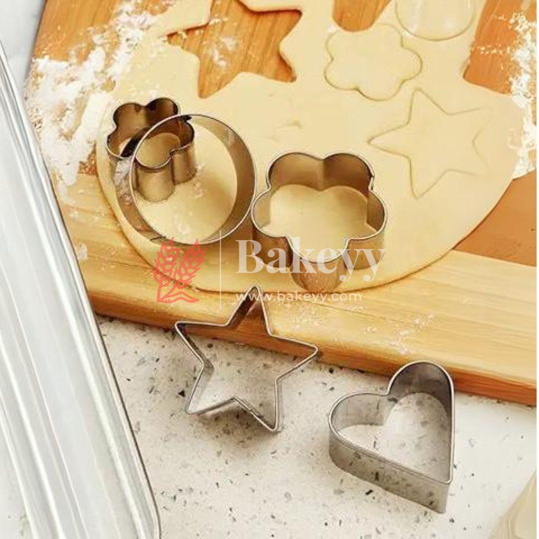 Cookie Cutters Set - Molds Cutter for Baking (Round, Heart, Flower and Star Cookie Cutters 2 of each) 8 pc - Bakeyy.com - India - Cookie Cutters Set - Molds Cutter for Baking (Round, Heart, Flower and Star Cookie Cutters 2 of each) 8 pc - Default Title