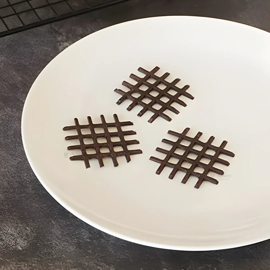 8_Grid_Texture_Square_Silicone_Mould_2 - Bakeyy.com
