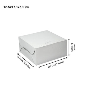 White bakery cake box 12.5x17.5x7.5cm with Bakeyy branding, ideal for gift packaging.