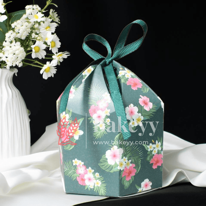 Candy Box | 10Pcs | Gift Box | Favor Box with Bowknot | - Bakeyy.com - India - Candy Box | 10Pcs | Gift Box | Favor Box with Bowknot | - Green