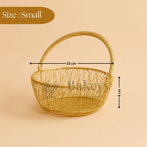 Small gold wire basket with handle, 15 cm wide, 8 cm tall, ideal for gift packaging from Bakeyy