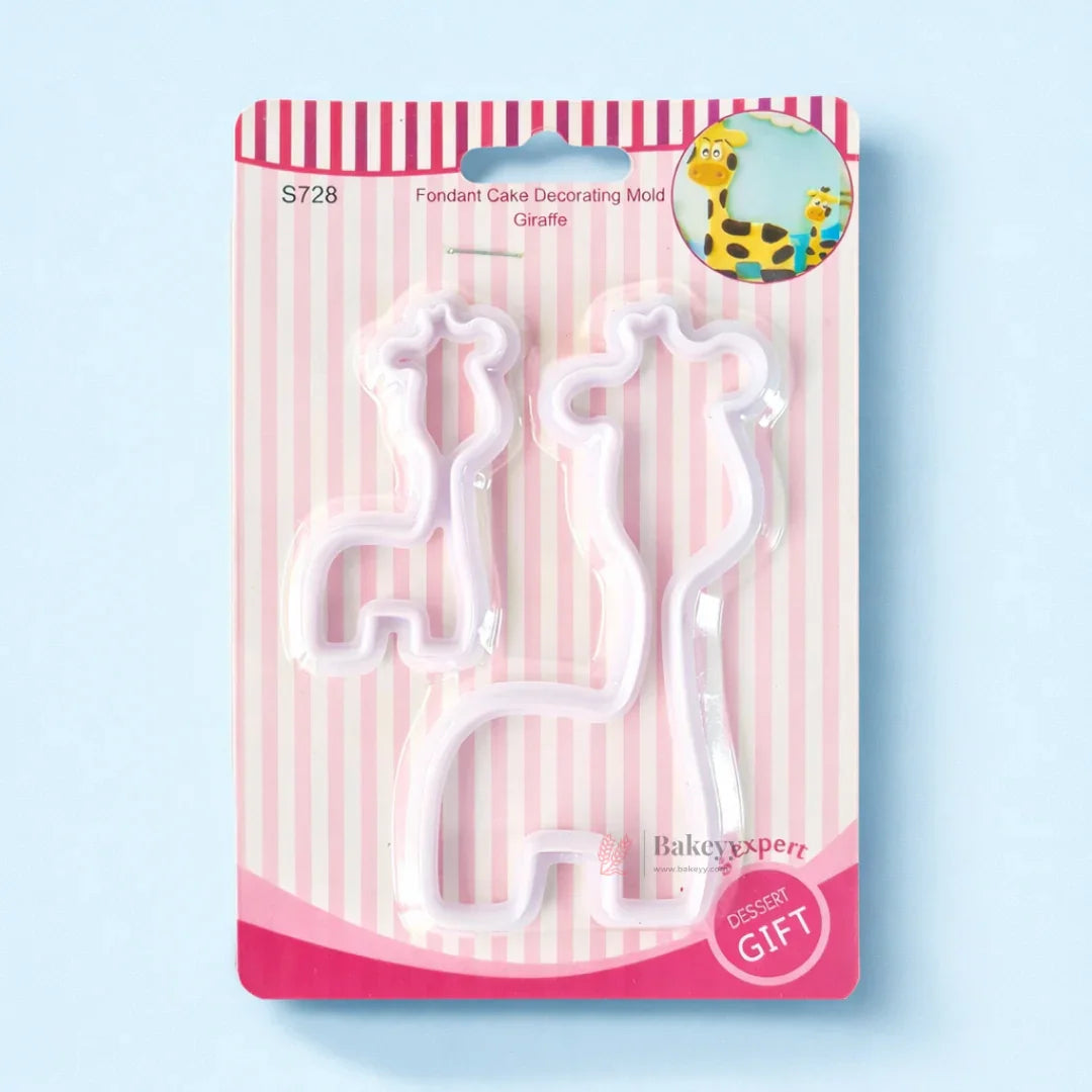 Giraffe_Fondant_Cookie_Cutter_Set_2_Sizes - Bakeyy.com