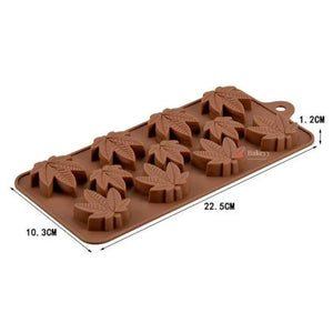 Marijuana_Leaf_Design_Silicone_Chocolate_Mould1 - Bakeyy.com