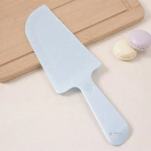 Plastic_Cake_Lifter_Dessert_Server_43ff5d8d-f1c4-402f-96d6-9e7848e4f428 - Bakeyy.com
