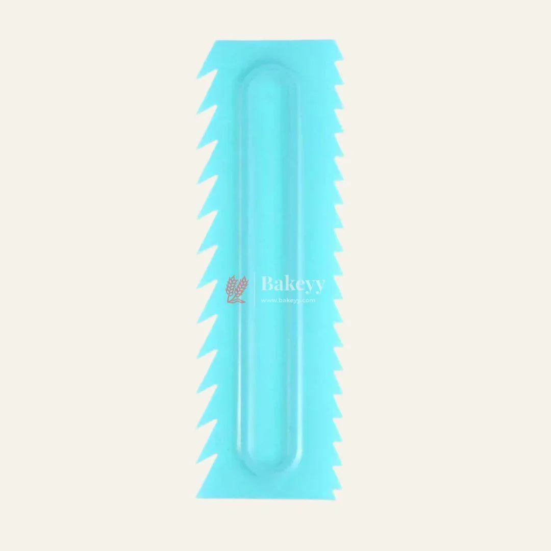Sharp Triangle Edge Cake Scraper – Sharp, pointed ridges for a striking texture| 1 Piece - Bakeyy.com - India - Sharp Triangle Edge Cake Scraper – Sharp, pointed ridges for a striking texture| 1 Piece - Default Title