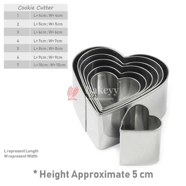 Baking equipment's Stainless Steel Commercial Heart Cookie Cutter (Set of 7 Cutters) - Bakeyy.com