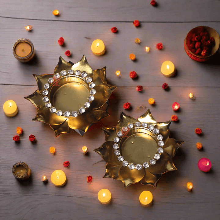 Diwali Diya | Round Flower With Diamonds | Diwali Lamp - Bakeyy.com