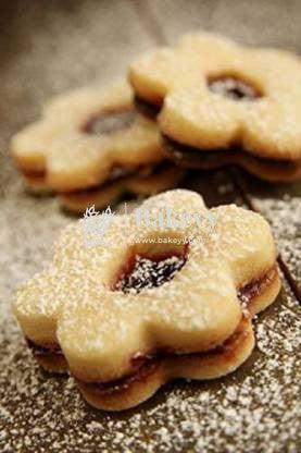 flower-shape-cookie-cutter-or-set-of-5-stainless-steel-star-cutter-pancake-mould-bakeyy-com-3 - Bakeyy.com