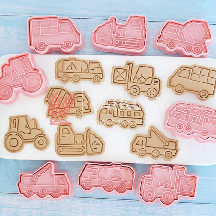 Set of 8 cookie cutters, biscuit cutters, children, 3D fondant biscuit cutters, cookie cutters, hand press cookies cutter, reusable cookie cutter for children (transport) - Bakeyy.com