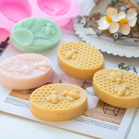 6 Cavity Bee & Honeycomb Oval Silicone Mould | Pack of 1